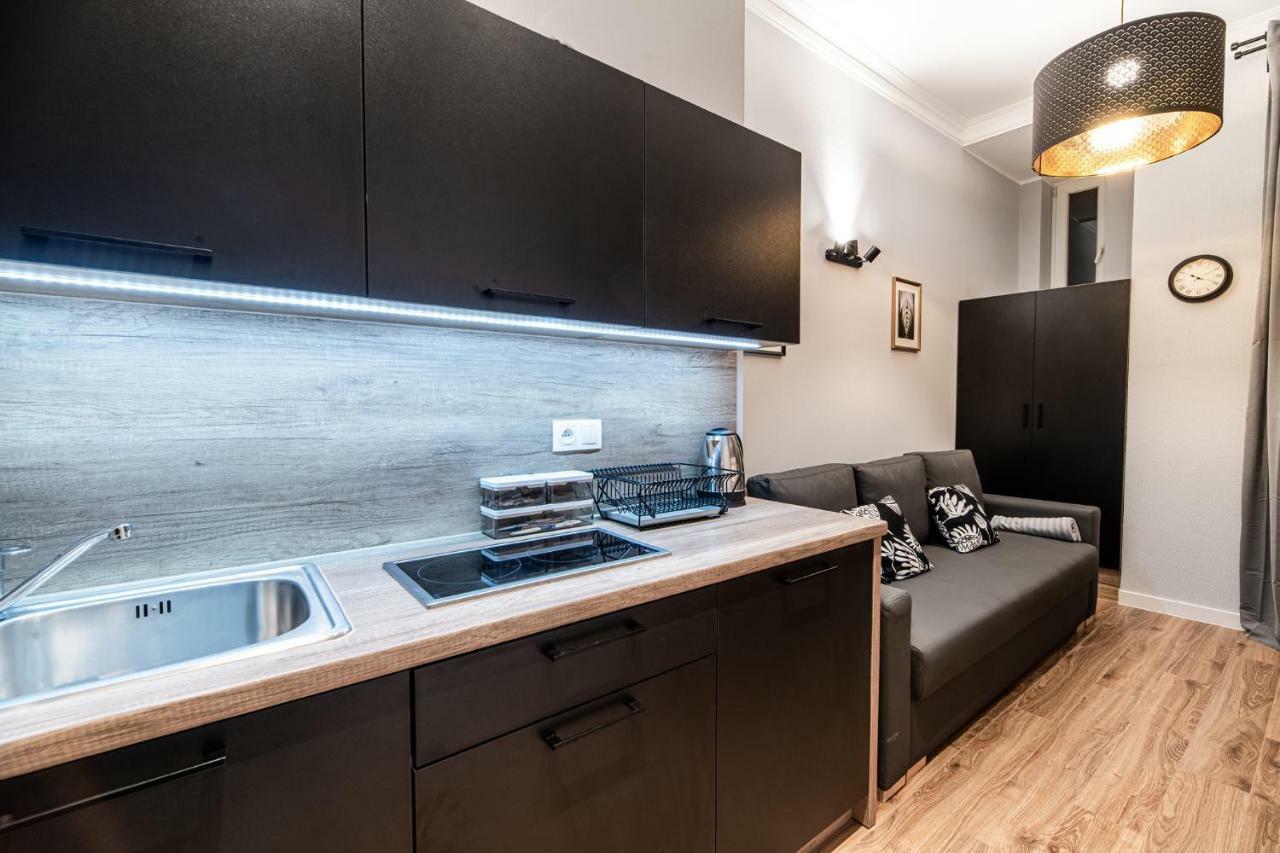 Aparthotel Lubomirskiego 23 - Great Location, 10 Min To Main Square By Foot, Right Next To Main Rail And Bus Station *
