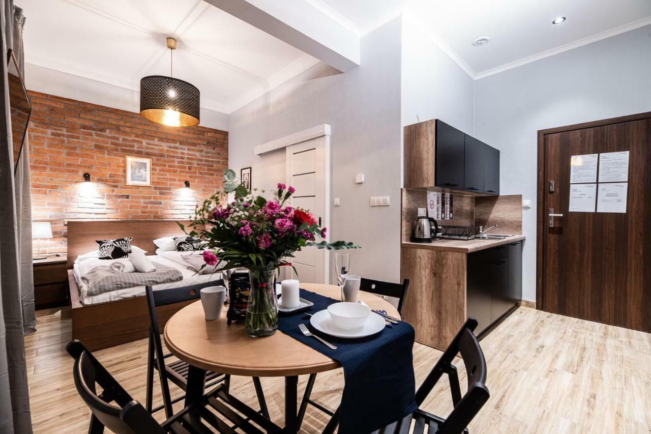 Lubomirskiego 23 - Great Location, 10 Min To Main Square By Foot, Right Next To Main Rail And Bus Station Aparthotel